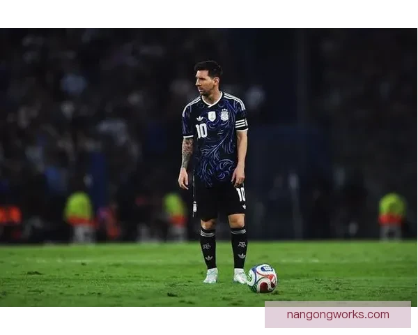 梅西加盟美国大联盟首场比赛助攻制胜,球迷热情高涨掀起新一轮足球热潮 梅西加盟美国大联盟首场比赛助攻制胜,球迷热情高涨掀起新一轮足球热潮